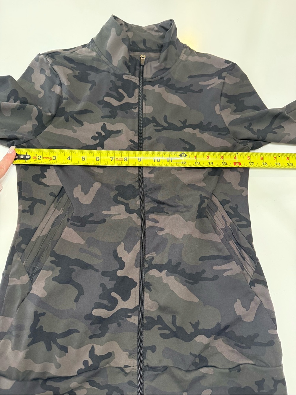 Fornia Camo Zip-Up Running Jacket Size Large - Picture 6 of 10